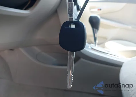 2010 Toyota Corolla Le z USA, uszkodzony, nr VIN 1NXBU4EE0AZ384134